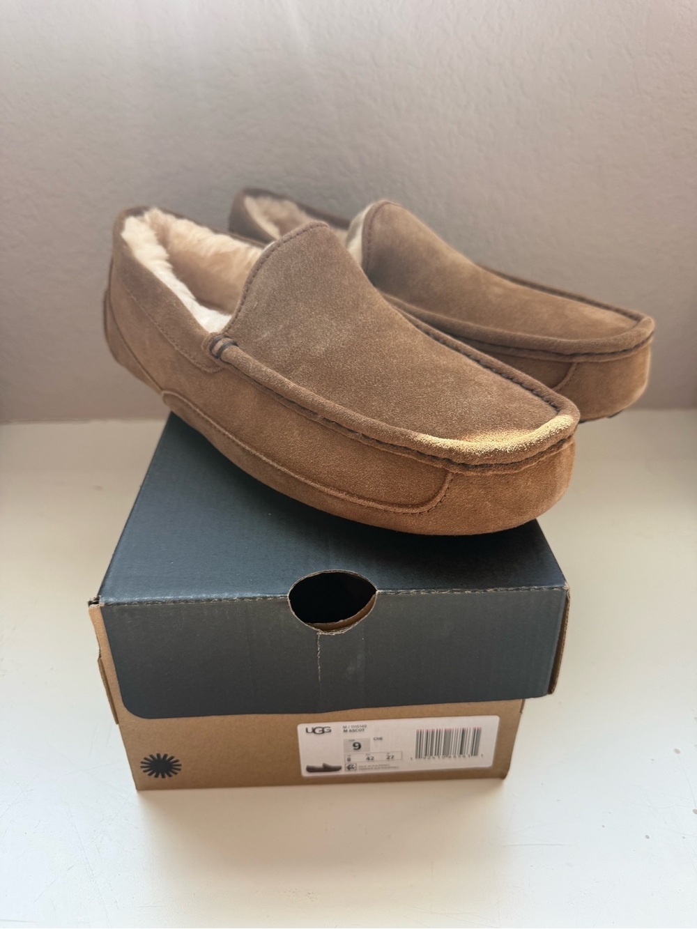 Men’s UGG Ascot Slippers